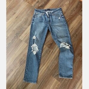 GAP Girlfriend Distressed Blue Jeans Size 2/26R 2 26 Regular light wash